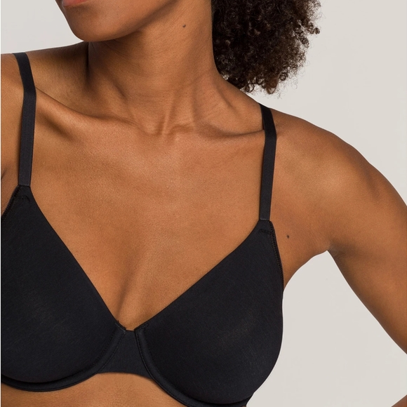 Hanro Bra Black - Picture 2 of 15